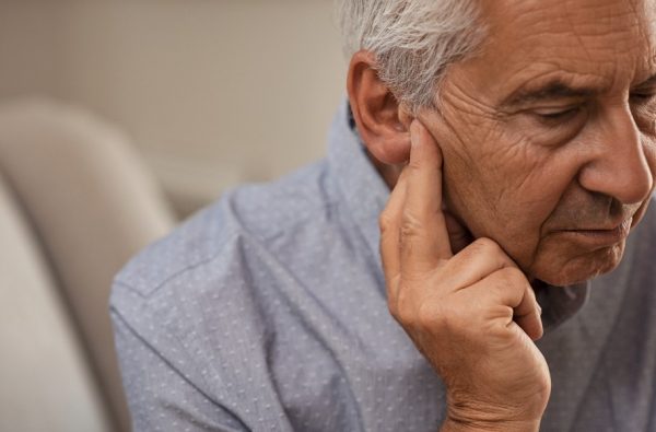 การวินิจฉัยและรักษาปัญหาการได้ยิน หูอื้อ หูตึงในผู้สูงอายุ
